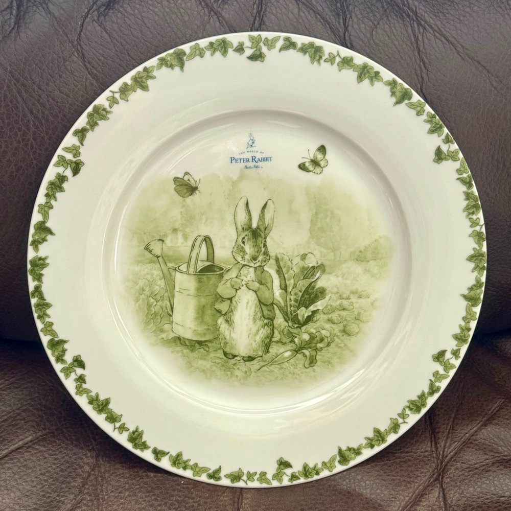 Beatrix Potter the World of Peter Rabbit 10.5” Ceramic Dinner Plate - Green